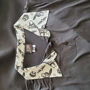 Retrolicious Wednesday shirt-cat skeletons!